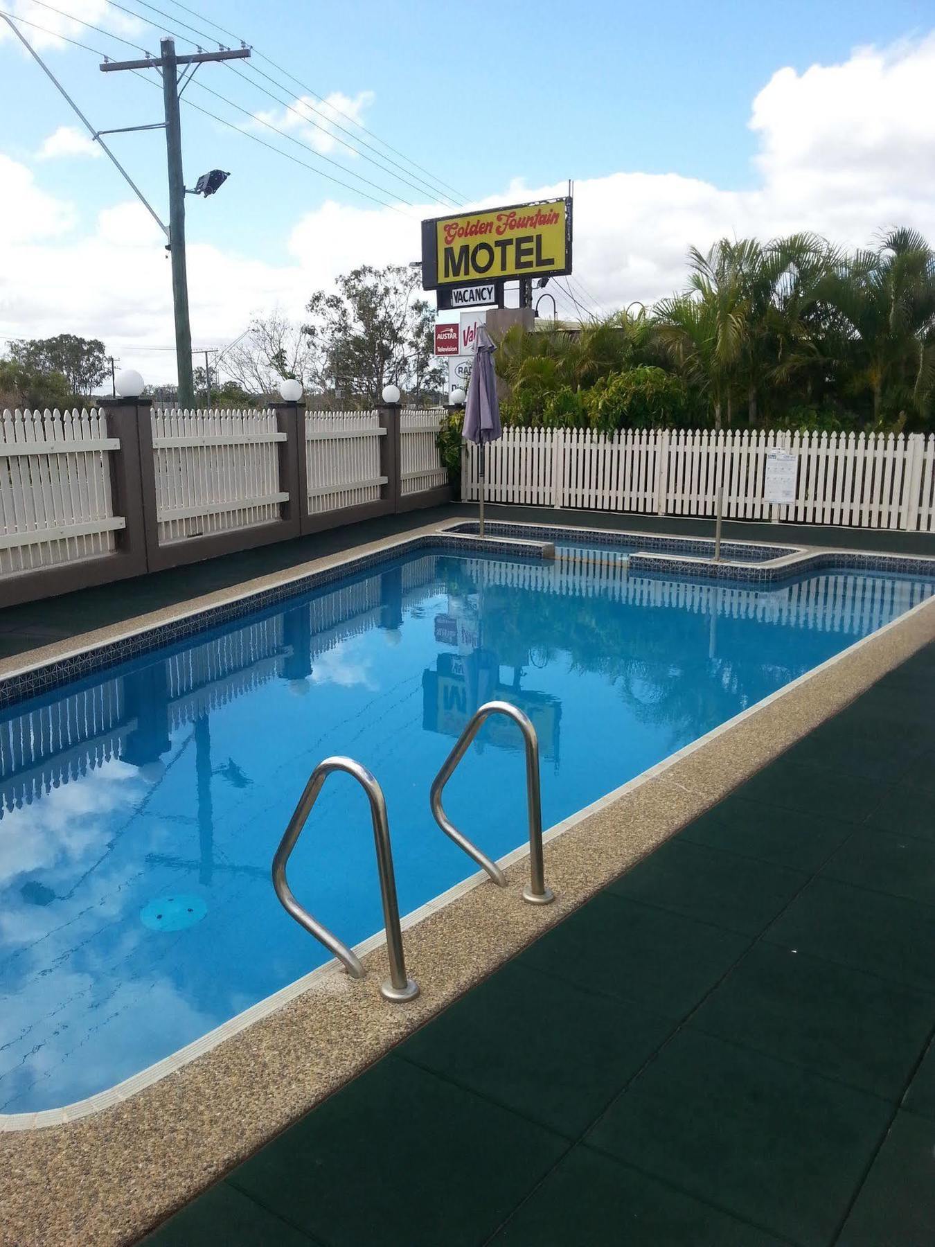 Golden Fountain Motel روكهامبتون المظهر الخارجي الصورة